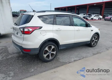 2018 Ford Escape Sel z USA, uszkodzony, nr VIN 1FMCU0HD8JUC67353